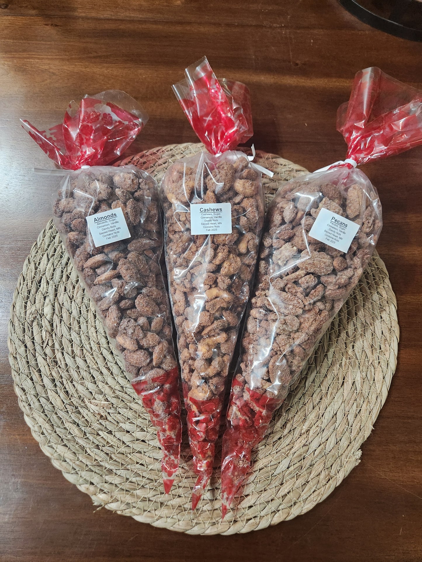 Cinnamon Roasted Nuts - Giant Cone