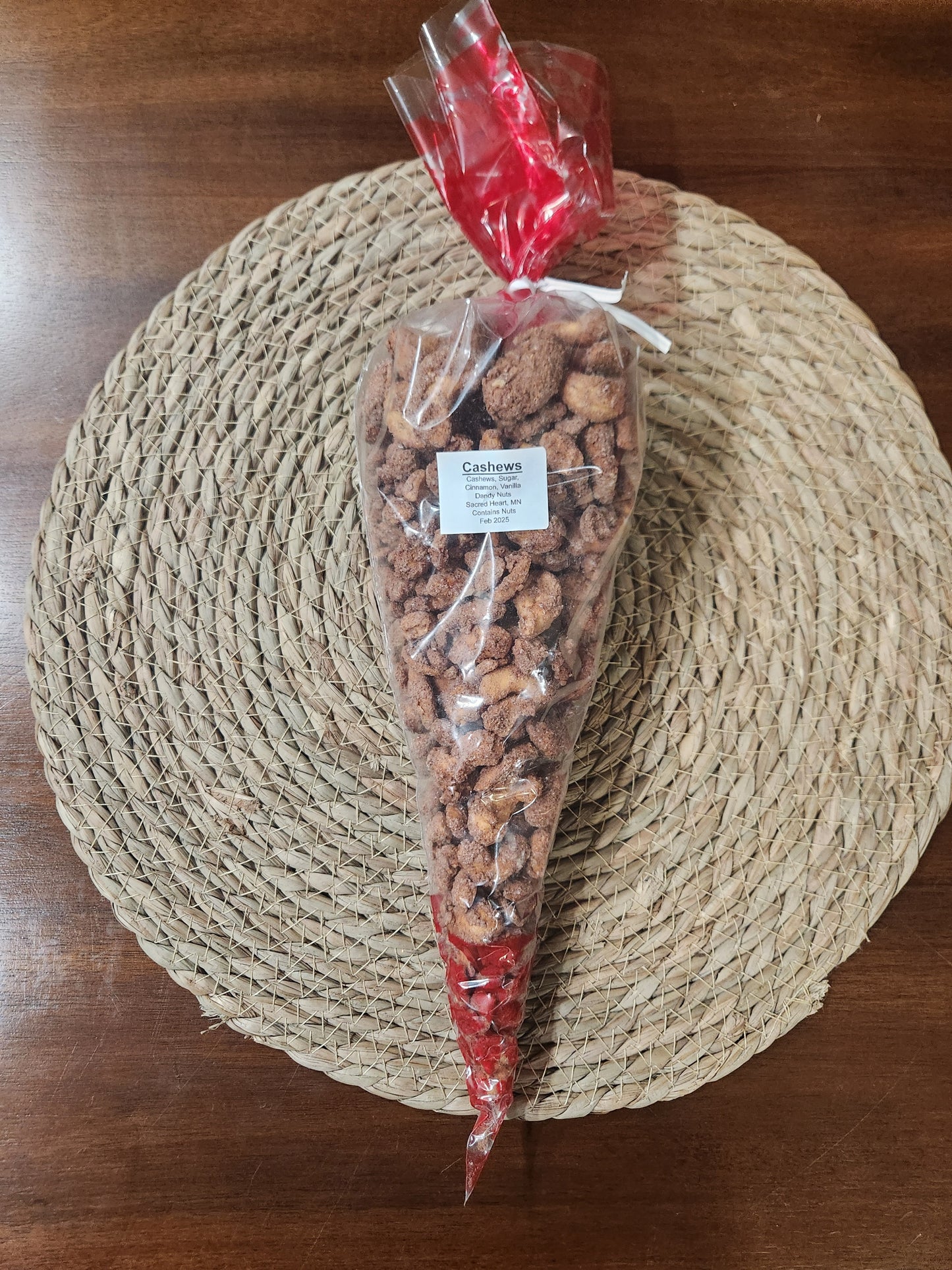 Cinnamon Roasted Nuts - Giant Cone